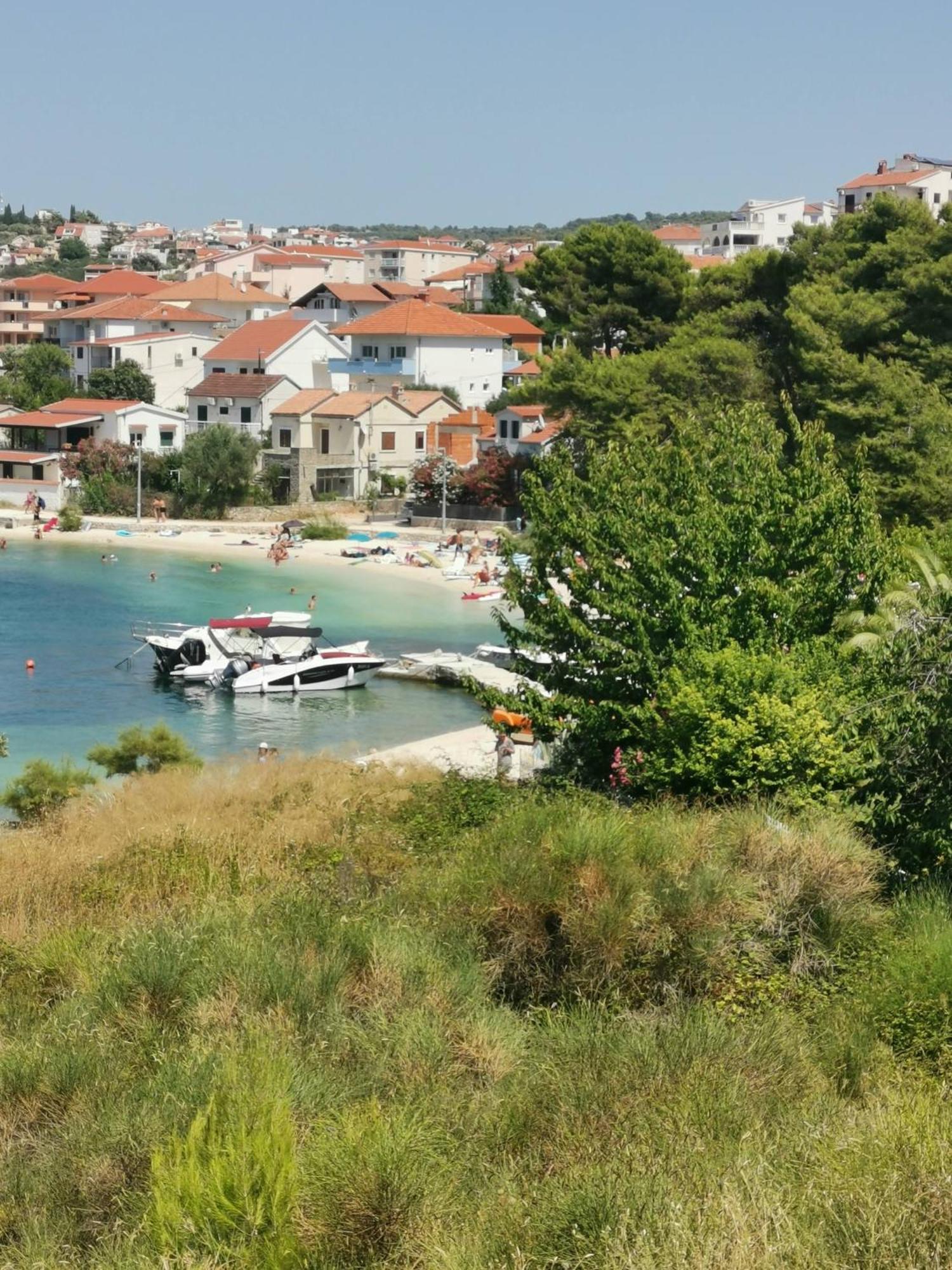 Apartment Croatika On The Beach Trogir Eksteriør billede